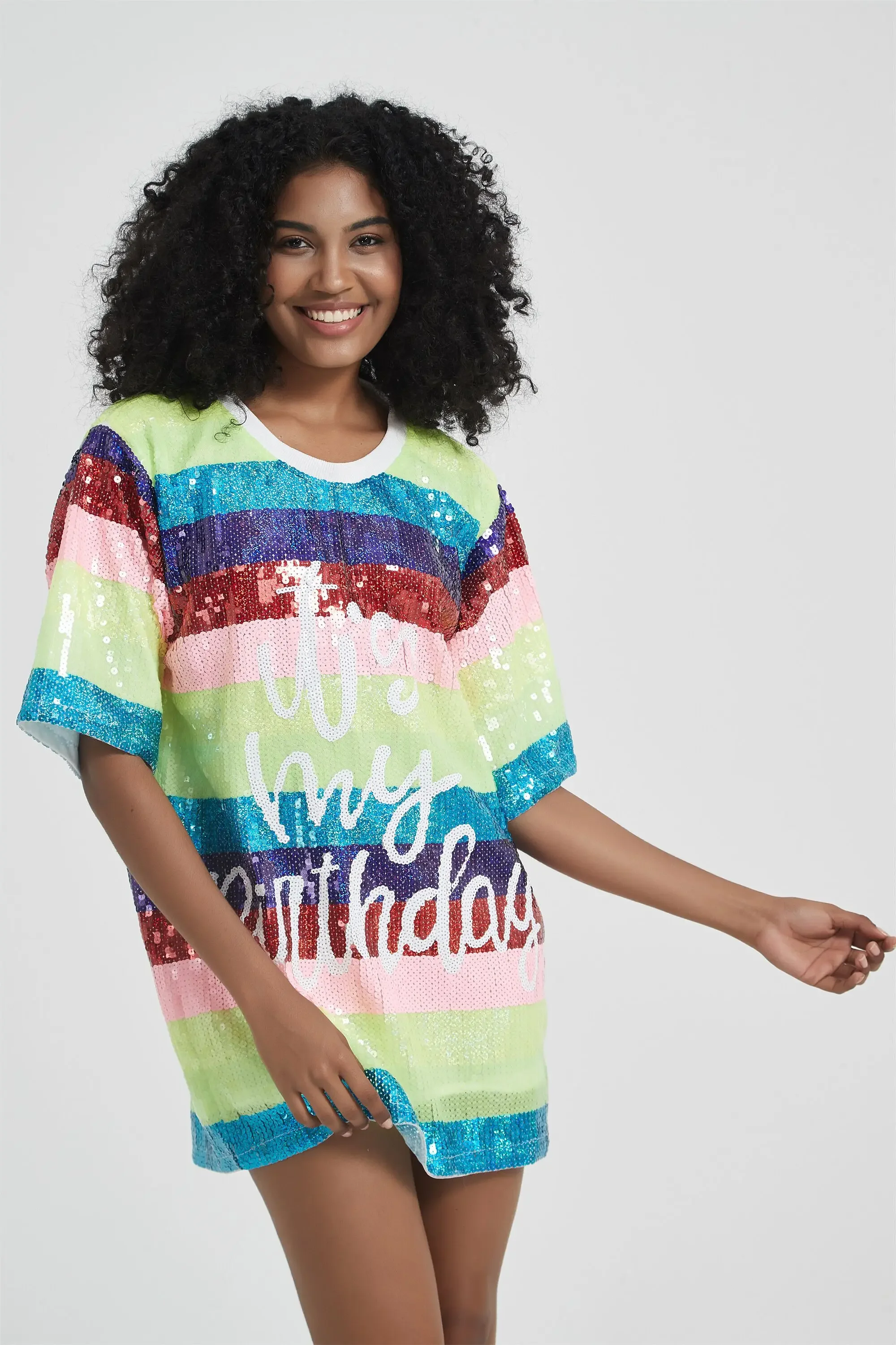 2023 New Letter Short Sleeve Sequins female Streetwear T-Shirt Round Neck Hip Hop Contrasting Color Patchwork Women Tops
2023 New Letter Short Sleeve Sequins female Streetwear T-Shirt Round Neck Hip Hop Contrasting Color Patchwork Women Tops
