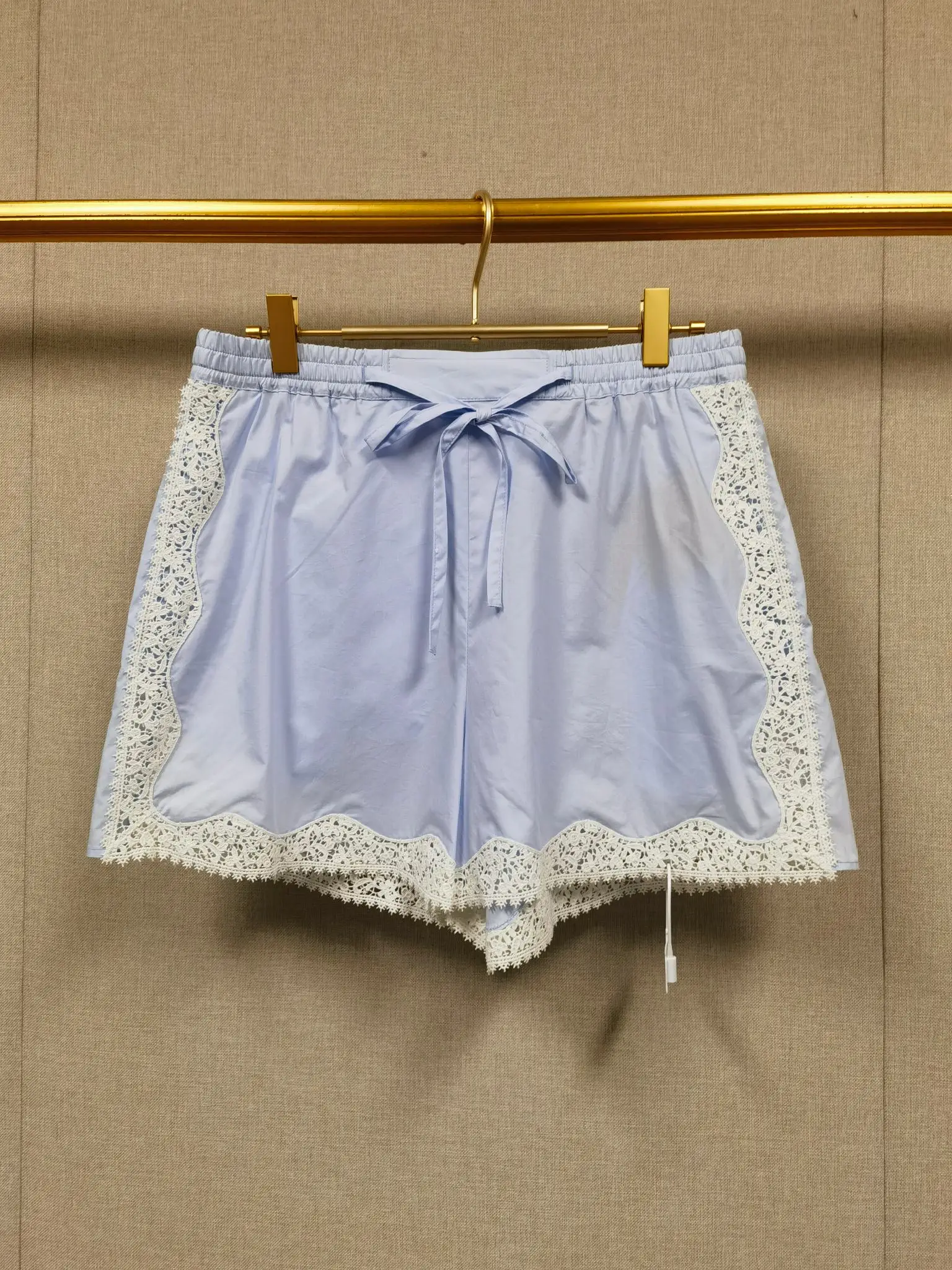 Women Light Blue Shirts or Shorts Set Summer 2026 Lady Single Breasted Blouse + Drawstring Wave Edge Hollow Lace Splicing Short
Women Light Blue Shirts or Shorts Set Summer 2026 Lady Single Breasted Blouse + Drawstring Wave Edge Hollow Lace Splicing Short