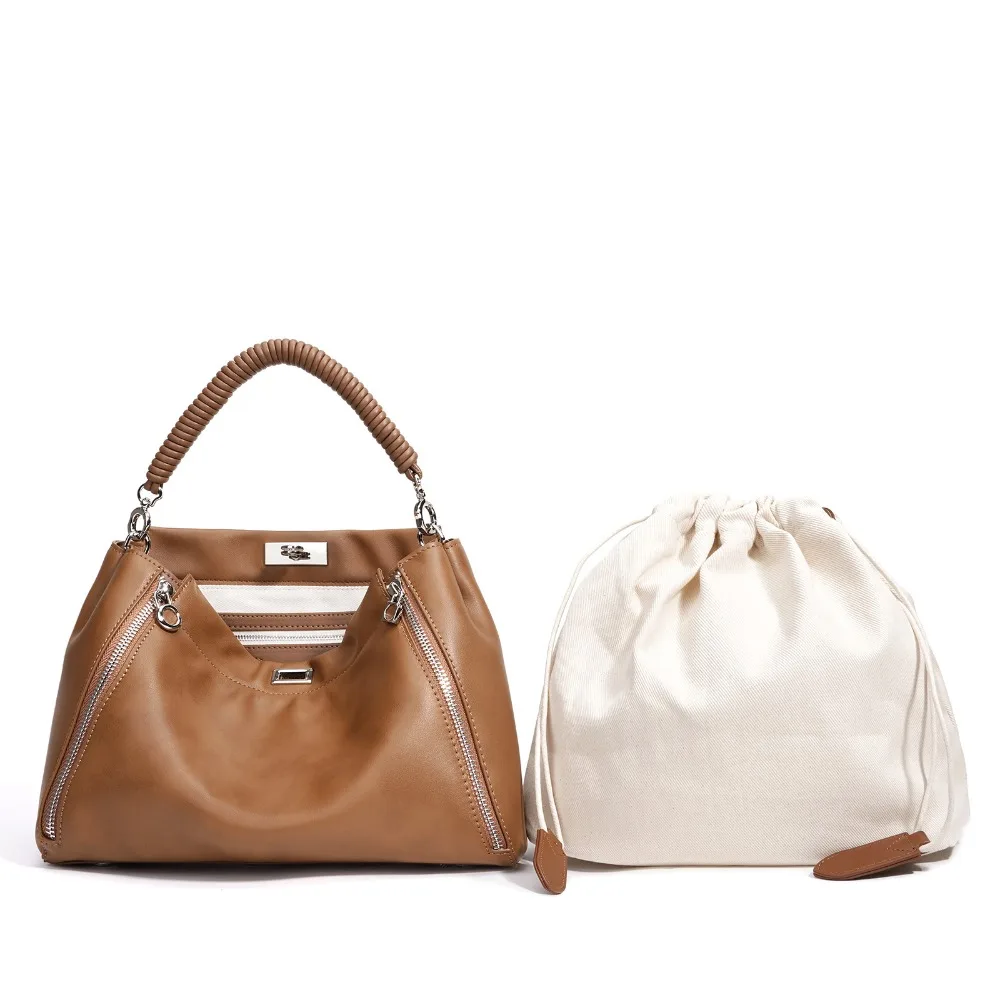 Sweet Cool Style Niche Trend Leather Shoulder Light Luxury Commuter Fashion High-end Simple Exquisite Fashionable Women's Bag
Sweet Cool Style Niche Trend Leather Shoulder Light Luxury Commuter Fashion High-end Simple Exquisite Fashionable Women's Bag