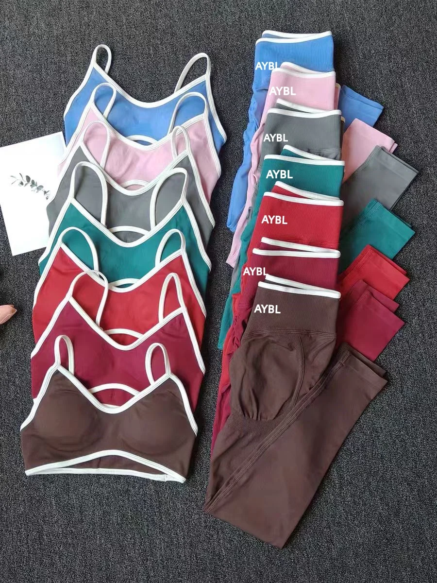 Ensemble de sport 2 pièces pour femme : Leggings et soutien-gorge sans couture Scrunch
Ensemble de sport 2 pièces pour femme : Leggings et soutien-gorge sans couture Scrunch