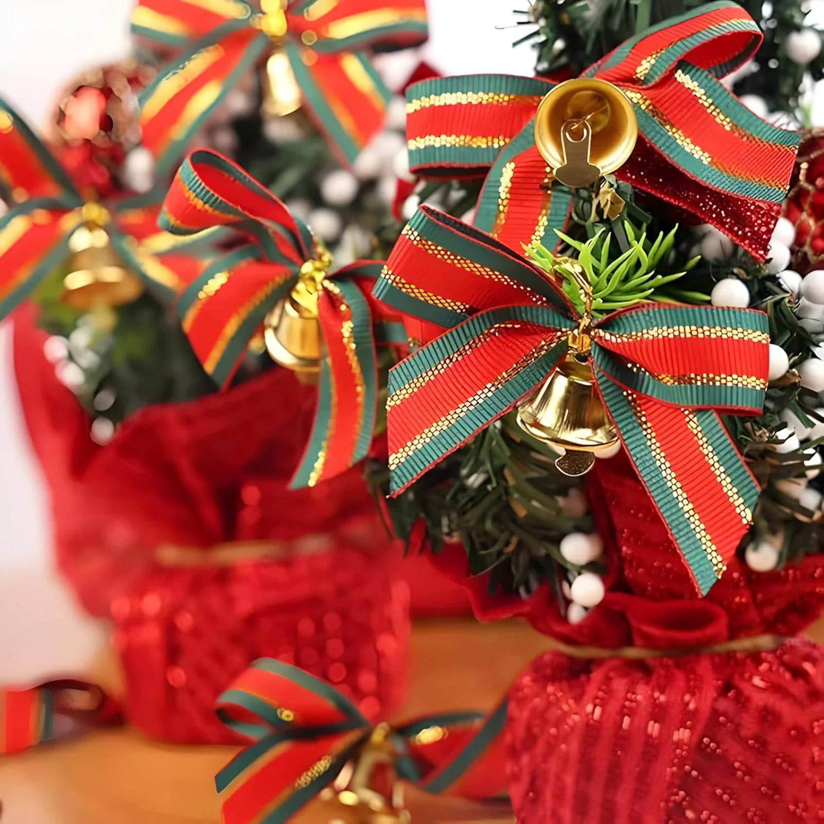 120pcs Christmas Decor Pendant Mini Red Green Butterfly Bow With Bell For Xmas Tree Wreath DIY Decor Christmas EVE Decorations
120pcs Christmas Decor Pendant Mini Red Green Butterfly Bow With Bell For Xmas Tree Wreath DIY Decor Christmas EVE Decorations