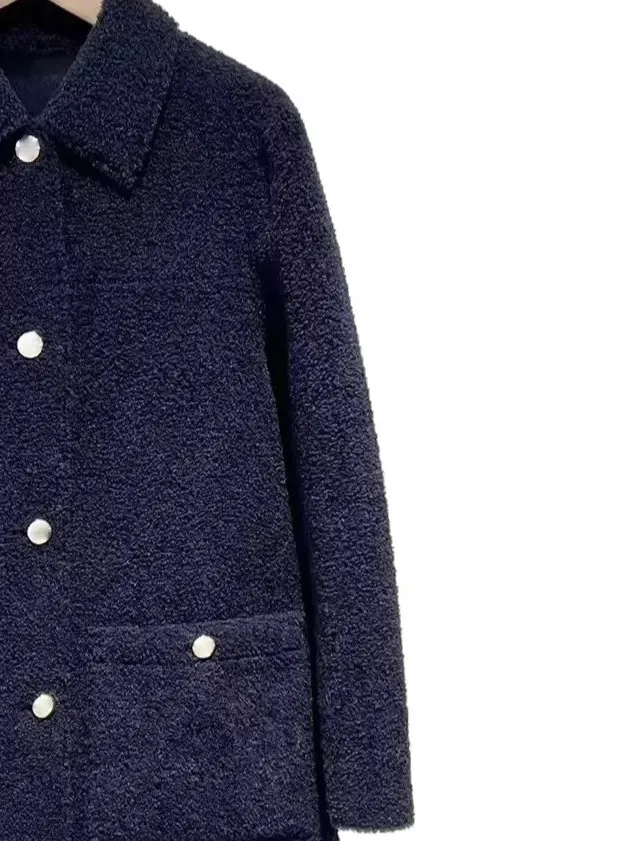 Spring Women Fur Integrated Double-sided Teddy Fleece Long Sleeve Solid Coat Single Breasted Pocket Loose Fashion Casual Jacket
Spring Women Fur Integrated Double-sided Teddy Fleece Long Sleeve Solid Coat Single Breasted Pocket Loose Fashion Casual Jacket