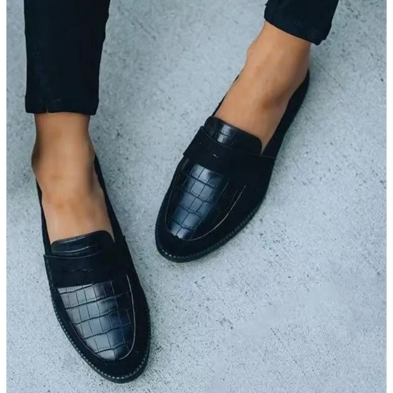 Comfortable Black Small Leather Shoes for Women, Size 35-43, Casual Shoes,Spring and Autumn All-Purpose Fashion Leifu Shoes
Comfortable Black Small Leather Shoes for Women, Size 35-43, Casual Shoes,Spring and Autumn All-Purpose Fashion Leifu Shoes