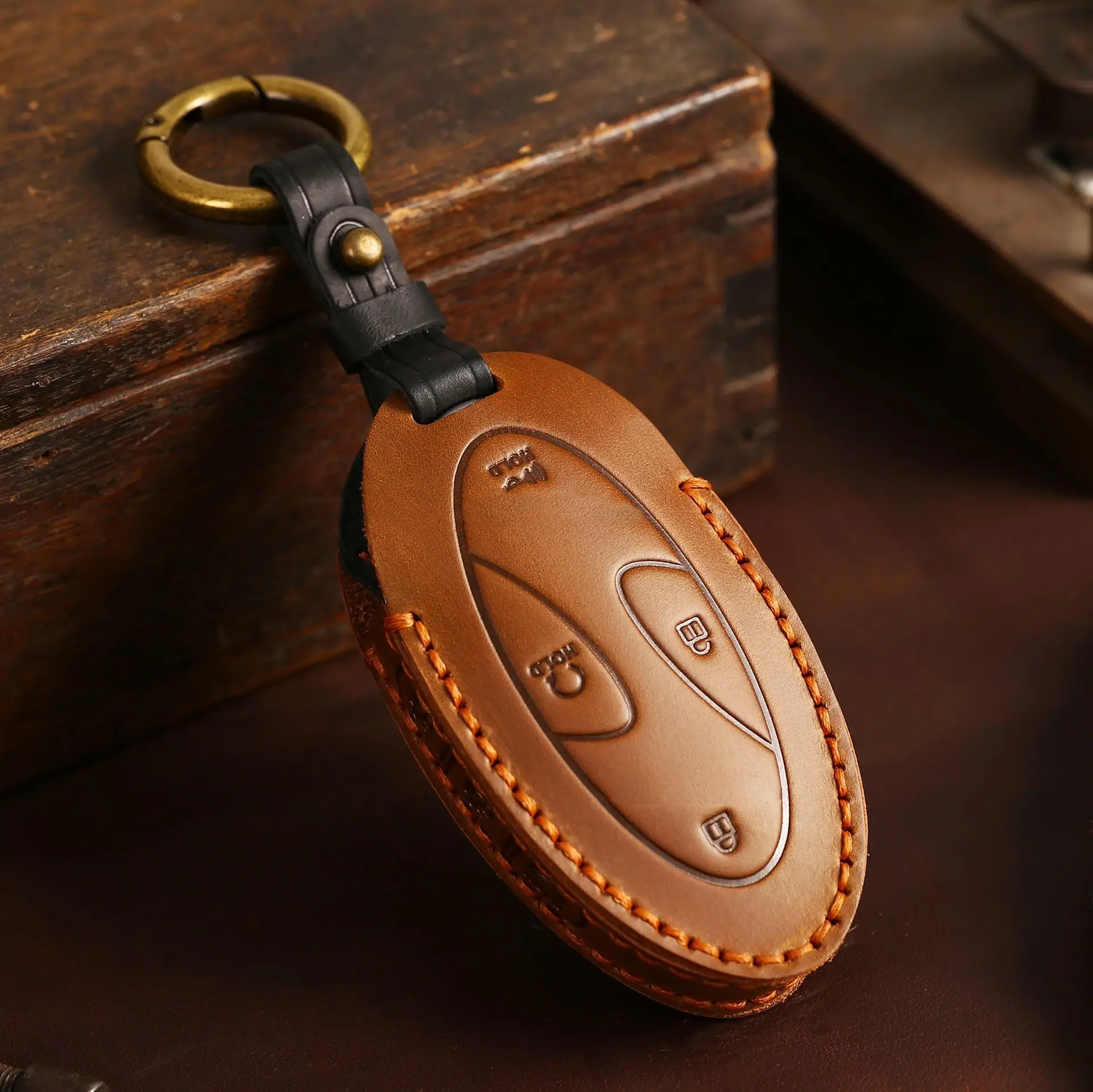 Key Case for Hyundai (Korea) Cars - Handmade Premium Cowhide Key Cover, Protective Case with High-Appearance Hanging Ornament
Key Case for Hyundai (Korea) Cars - Handmade Premium Cowhide Key Cover, Protective Case with High-Appearance Hanging Ornament