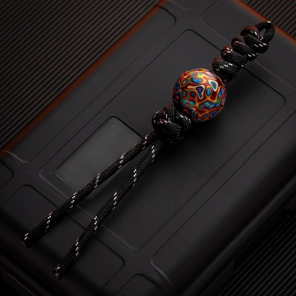 Muda Fanhua EDC Large Lacquer Knife Pendant Woven Pendant Push Card Pendant Stress Relief Toy
Muda Fanhua EDC Large Lacquer Knife Pendant Woven Pendant Push Card Pendant Stress Relief Toy