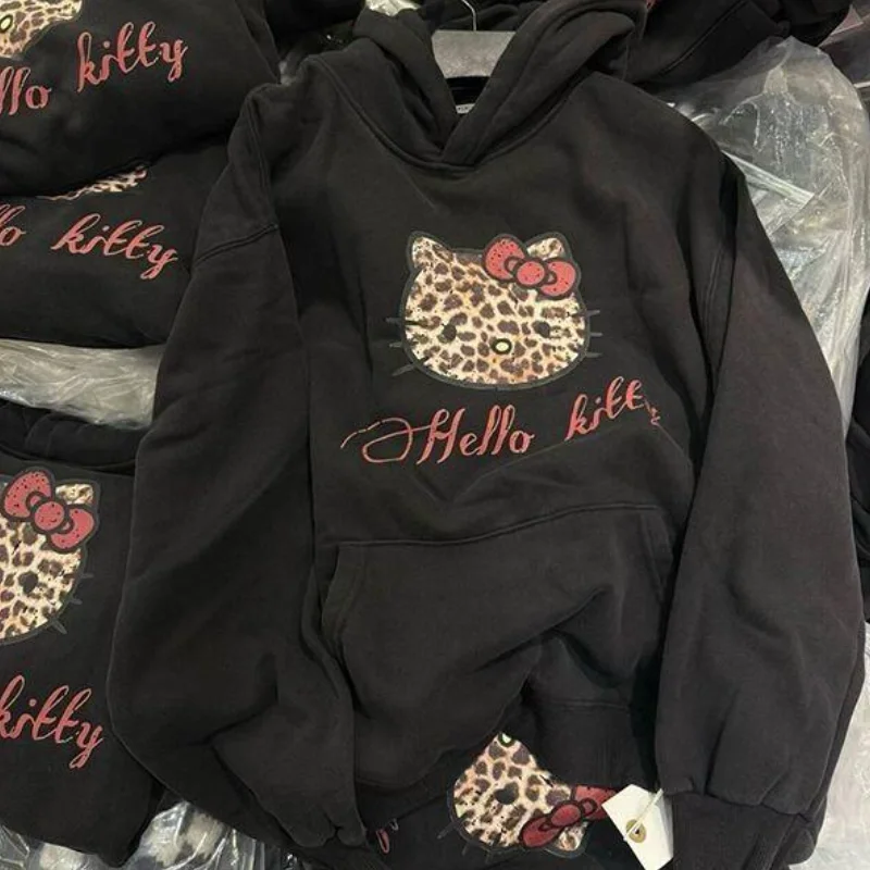 Y2K Sanrio Hello Kitty Hooded Sweatshirt Kawaii Jacket Pure Cartoon Spring Autumn American Tops Casual Fashion Women's Clothing
Y2K Sanrio Hello Kitty Hooded Sweatshirt Kawaii Jacket Pure Cartoon Spring Autumn American Tops Casual Fashion Women's Clothing