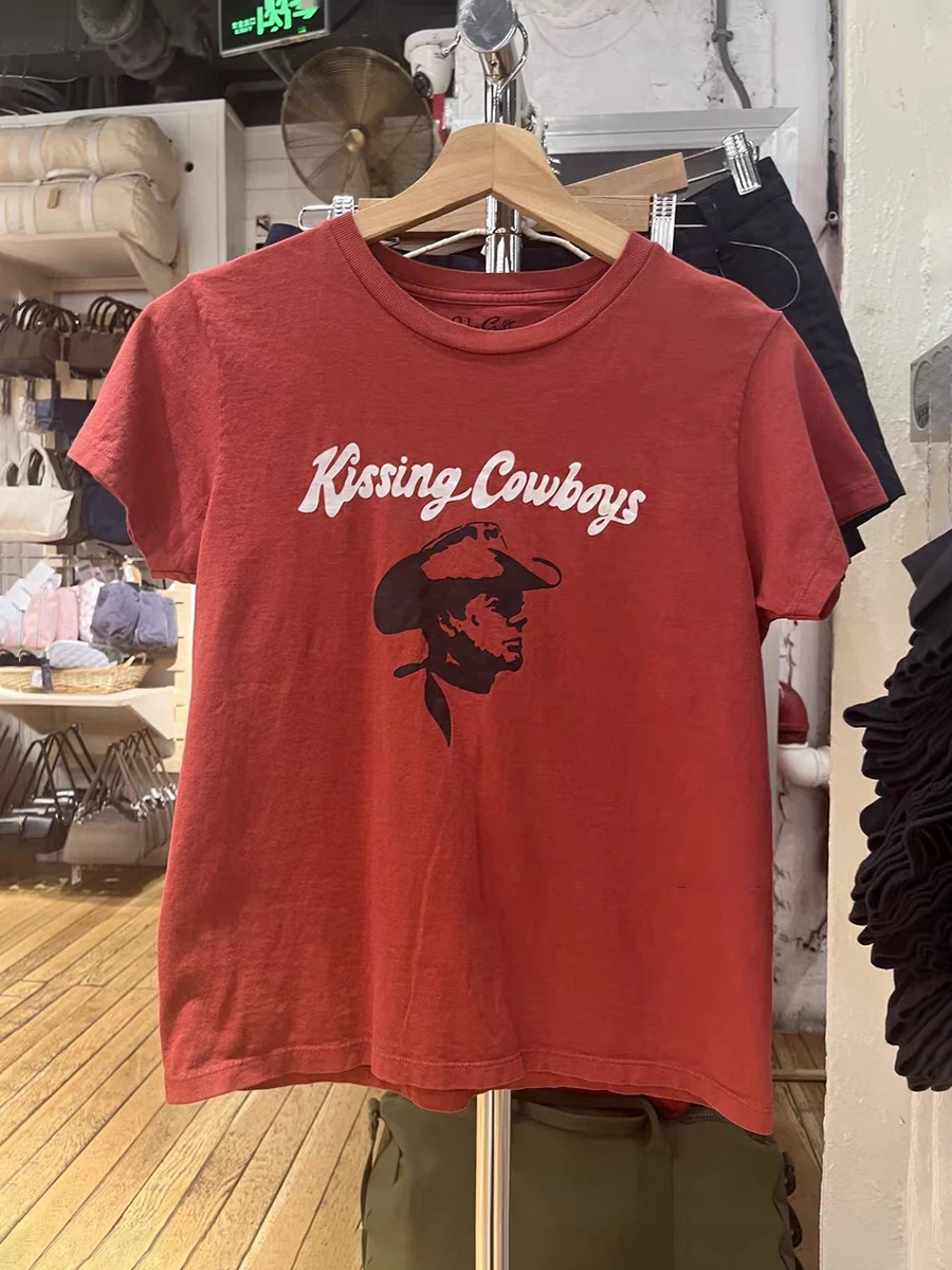 Cowboy Print Red T-shirt Summer Round Neck Cotton Vintage Short Sleeve Tees Women Classic Graphic Streetwear Tshirts 2025 New
Cowboy Print Red T-shirt Summer Round Neck Cotton Vintage Short Sleeve Tees Women Classic Graphic Streetwear Tshirts 2025 New