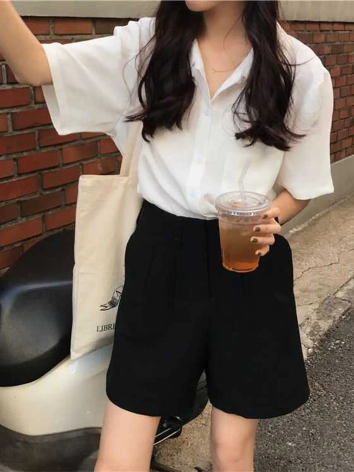 Fashionable Summer Collar Shirt plus Size Professional White Hong Kong Style Versatile Slimming Business Shirt
Fashionable Summer Collar Shirt plus Size Professional White Hong Kong Style Versatile Slimming Business Shirt