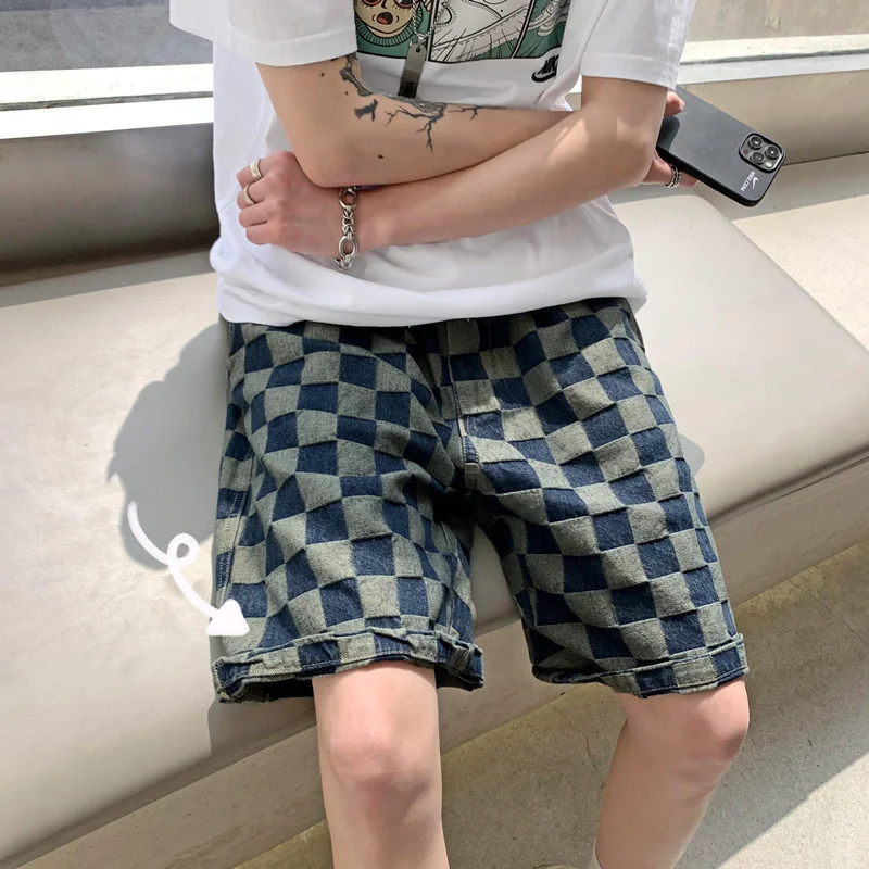 Retro Plaid Denim Shorts Men Trend Harajuku Loose Half Pants 2023 Summer Hong Kong Style Vintage Casual Short Trousers
Retro Plaid Denim Shorts Men Trend Harajuku Loose Half Pants 2023 Summer Hong Kong Style Vintage Casual Short Trousers