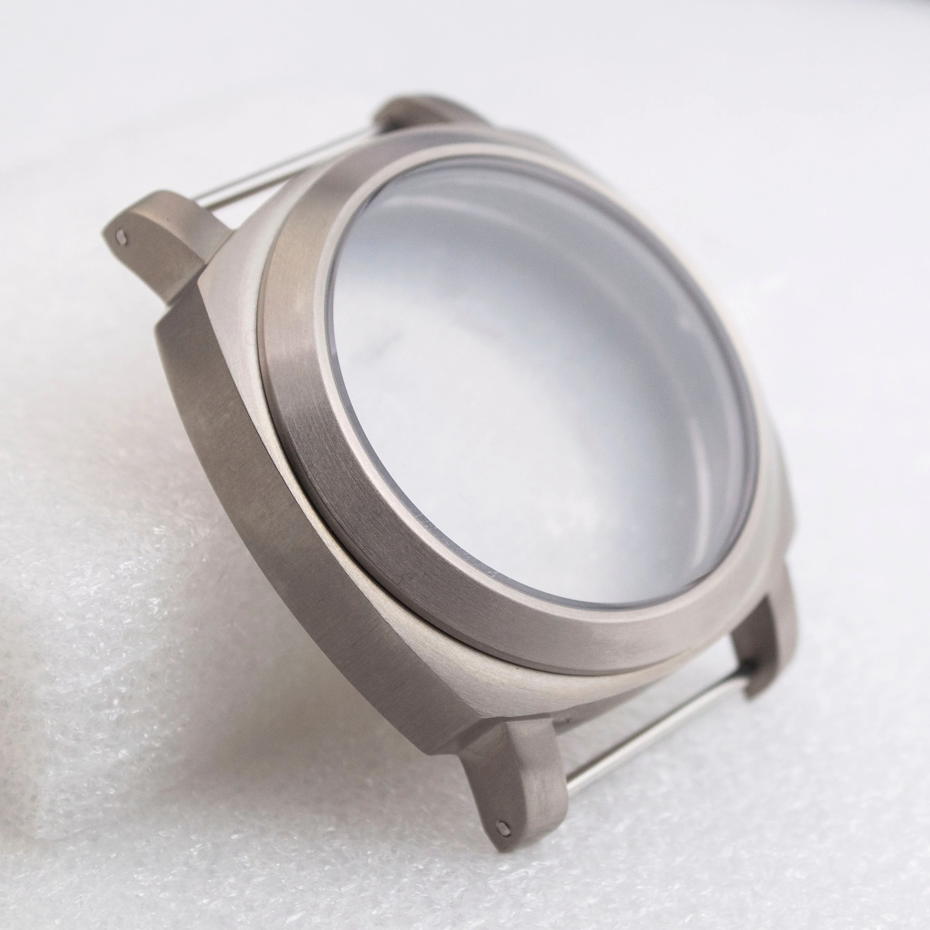 Titanium Watch Case PAM 5218 Case 10ATM Waterproof Sapphire Glass for CG6497/6498/ST3600 Movement Vintage 44mm Watch Case
Titanium Watch Case PAM 5218 Case 10ATM Waterproof Sapphire Glass for CG6497/6498/ST3600 Movement Vintage 44mm Watch Case