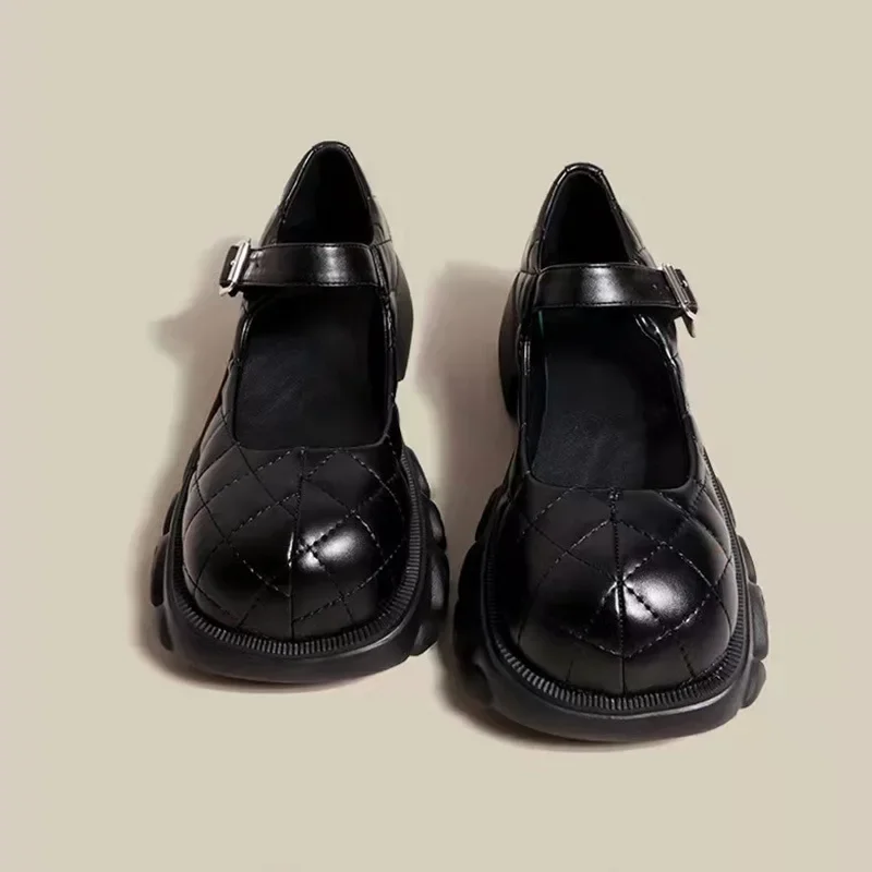 2024 Autumn New Small Leather Shoes Women Ringer English Style Mary Jane Fashion Thick Sole Personality Thick Heel Shoes
2024 Autumn New Small Leather Shoes Women Ringer English Style Mary Jane Fashion Thick Sole Personality Thick Heel Shoes