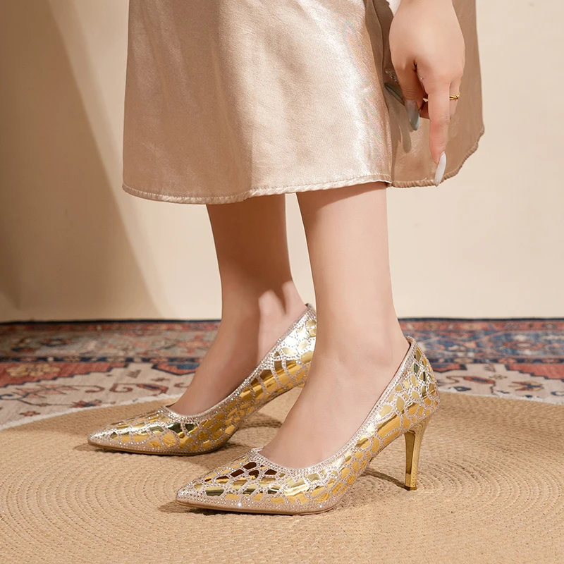 French Champagne-colored High-heeled Shoes, 2026 New Style Pointed-toe Wedding Shoes, Single Shoes, Elegant Style
French Champagne-colored High-heeled Shoes, 2026 New Style Pointed-toe Wedding Shoes, Single Shoes, Elegant Style