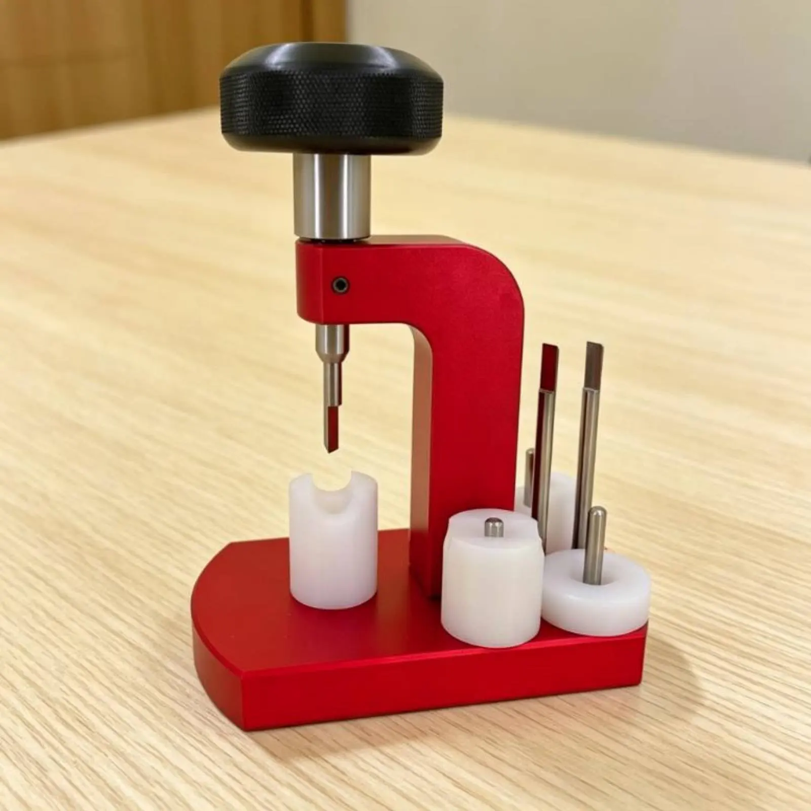 Manual Watch Housing Prying Machine Prevents Scratches Watch Rear Opener Tool Repair Tools High Quality Steel Sturdy
Manual Watch Housing Prying Machine Prevents Scratches Watch Rear Opener Tool Repair Tools High Quality Steel Sturdy