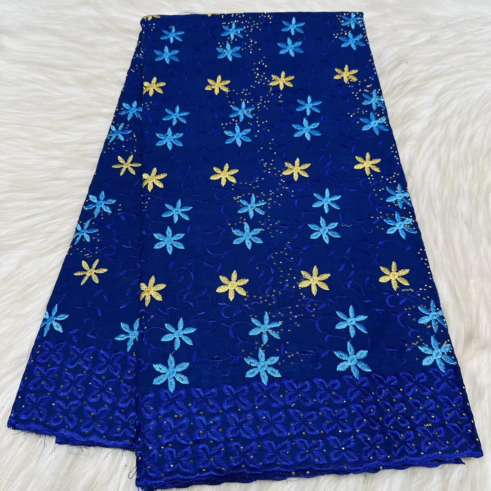 Swiss Voile African 100% Cotton Lace Fabric 2025 High Quality Nigeria Embroidery Cotton Lace For Men And Women 5 Yards Fabrics
Swiss Voile African 100% Cotton Lace Fabric 2025 High Quality Nigeria Embroidery Cotton Lace For Men And Women 5 Yards Fabrics