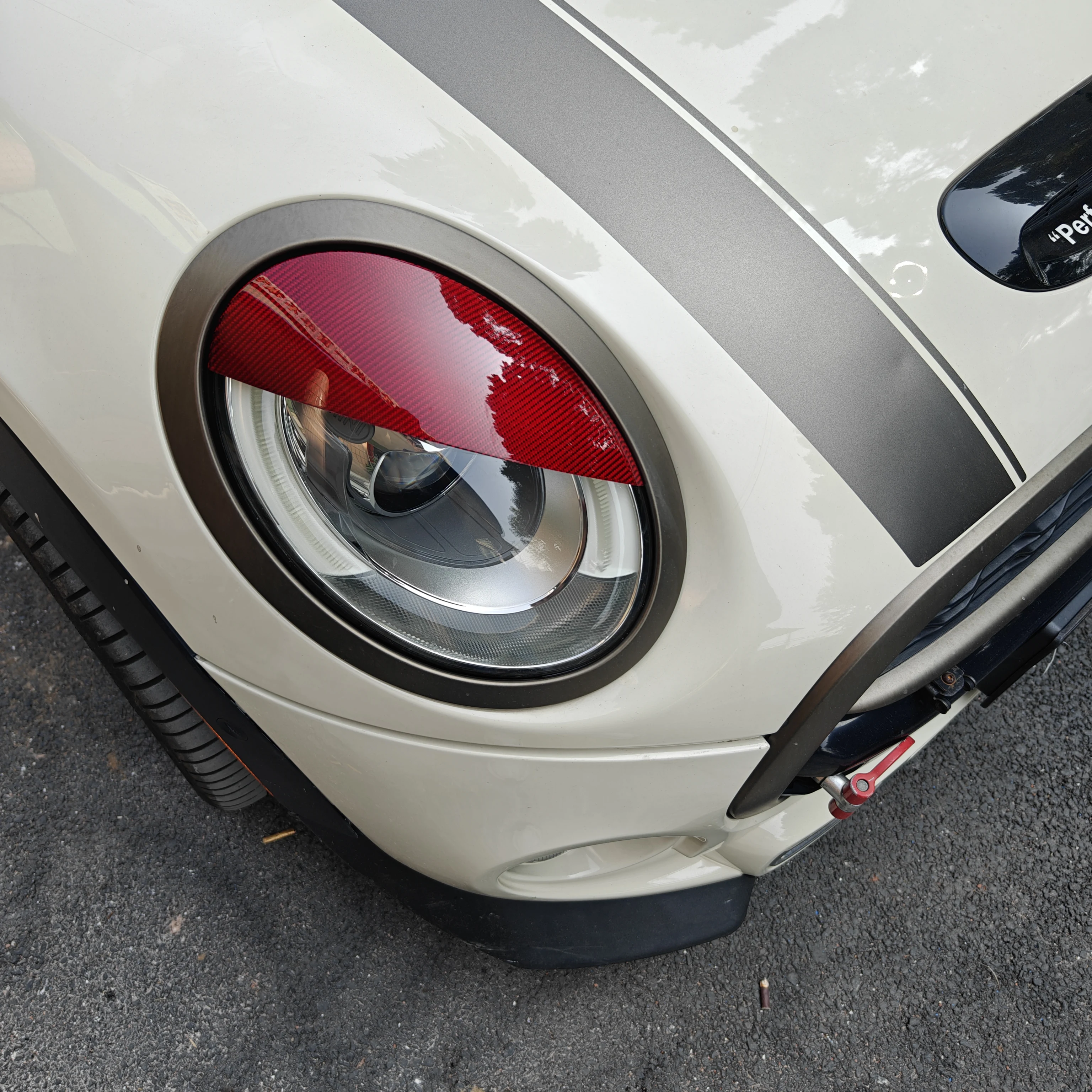 Совершенно новый гоночный стиль, материал из углеродного волокна, детали для украшения фар, крышка для Angry Eyelid для Mini Cooper F54 F55 F56 F57
Совершенно новый гоночный стиль, материал из углеродного волокна, детали для украшения фар, крышка для Angry Eyelid для Mini Cooper F54 F55 F56 F57