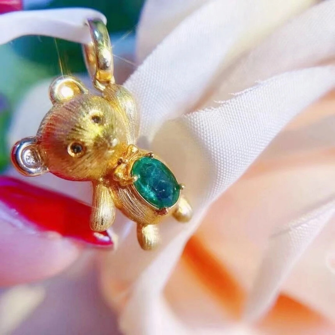 KJJEAXCMY New style Jewelry Natural Women's Emerald Pendant 925 silver inlay Brilliant colors High clarity supports detection
KJJEAXCMY New style Jewelry Natural Women's Emerald Pendant 925 silver inlay Brilliant colors High clarity supports detection