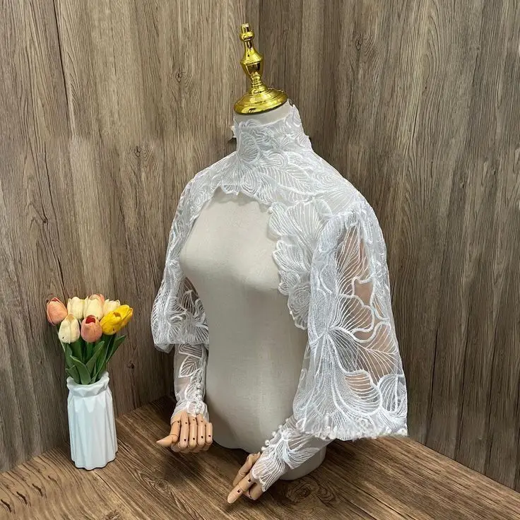 Customized Lace Wedding Boleros Puffy Full Sleeves High Neck with Buttons Bridal Jacket Bride Shrugs Women Capes Top Cover
Customized Lace Wedding Boleros Puffy Full Sleeves High Neck with Buttons Bridal Jacket Bride Shrugs Women Capes Top Cover