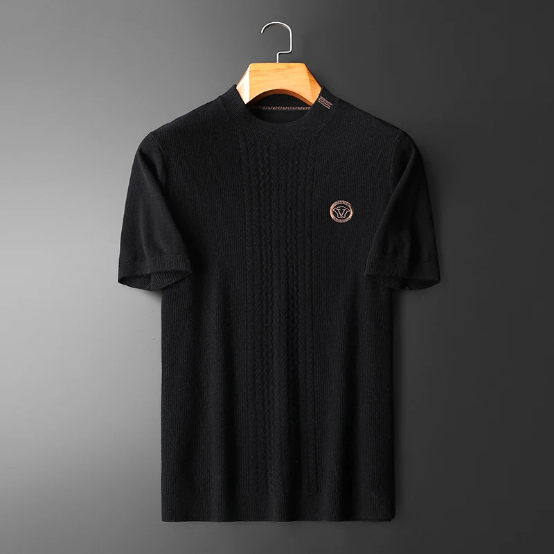 Faionable Winter Thiened Men's ort Sve Embroidered Camere Knitwear f High Collar Trendy Base Layer Sweater
Faionable Winter Thiened Men's ort Sve Embroidered Camere Knitwear f High Collar Trendy Base Layer Sweater
