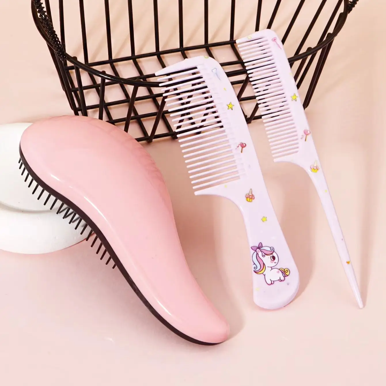 3pcs professional hair comb set, scalp massage brush, cute printed handle comb, pointed tail comb, special for real hair wigs
3pcs professional hair comb set, scalp massage brush, cute printed handle comb, pointed tail comb, special for real hair wigs