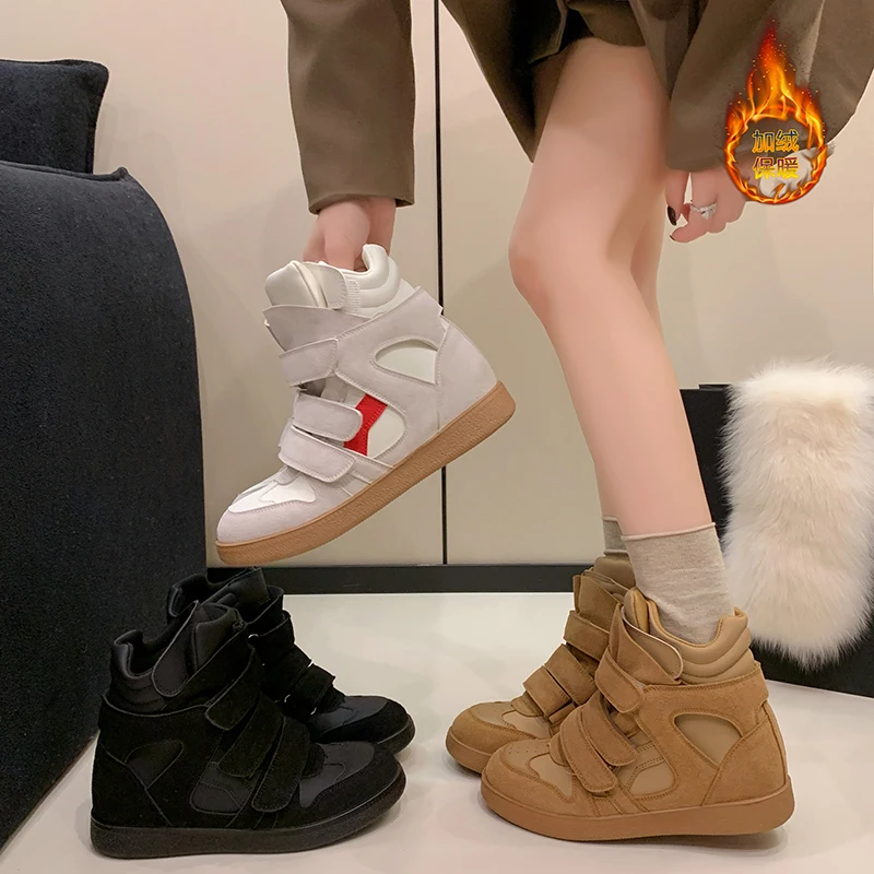 Новые зимние кожаные повседневные туфли на плоской подошве с высоким берцем и круглым носком, увеличивающие рост, для женщин, на липучке, универсальные высокие кроссовки
Новые зимние кожаные повседневные туфли на плоской подошве с высоким берцем и круглым носком, увеличивающие рост, для женщин, на липучке, универсальные высокие кроссовки
