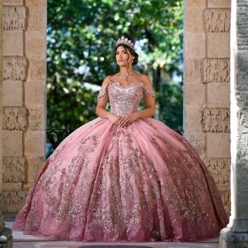 Customized Shiny Pink Quinceanera Dresses Off the Shoulder Seqinan applique crystal Long tail Vestido De 15 Quinceanera
Customized Shiny Pink Quinceanera Dresses Off the Shoulder Seqinan applique crystal Long tail Vestido De 15 Quinceanera