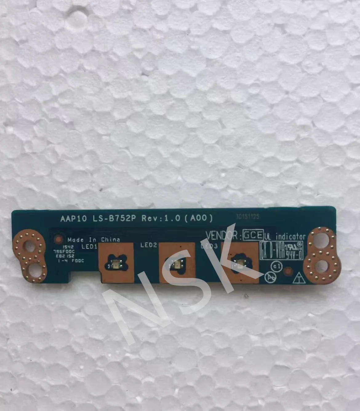 Original for Dell Alien 15 R2 17R2 interface small board LED light guide plate AAP10 LS-B752P REV: 1.0 (A00) 100% Test Ok
Original for Dell Alien 15 R2 17R2 interface small board LED light guide plate AAP10 LS-B752P REV: 1.0 (A00) 100% Test Ok