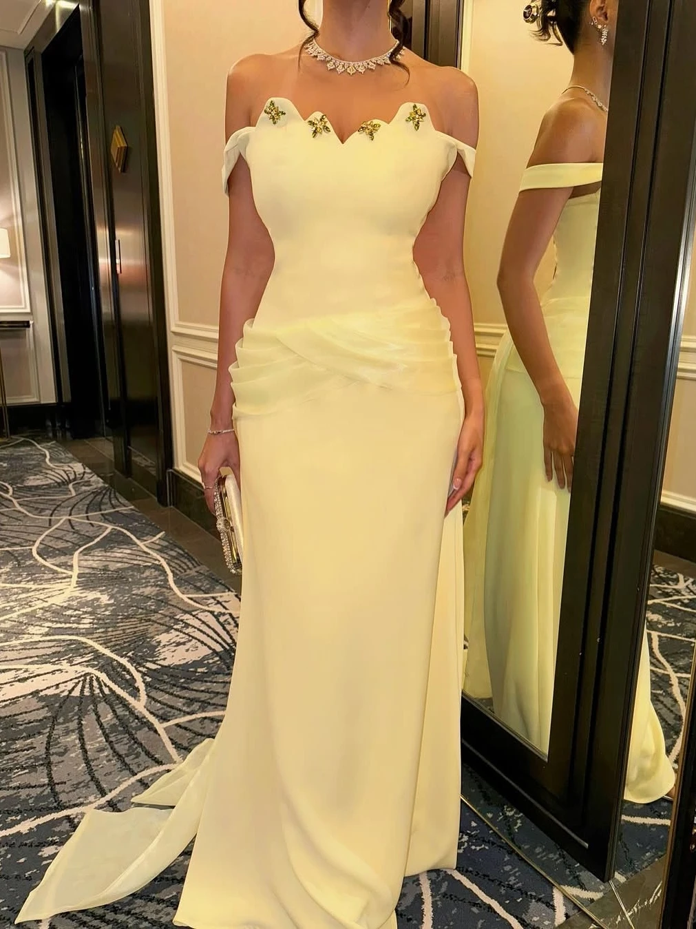 Other Shore Elegant Vintage Sweet Yellow Mermaid Crystal Beads Satin Customize Formal Occasion Prom Dress Evening Party Gowns
Other Shore Elegant Vintage Sweet Yellow Mermaid Crystal Beads Satin Customize Formal Occasion Prom Dress Evening Party Gowns