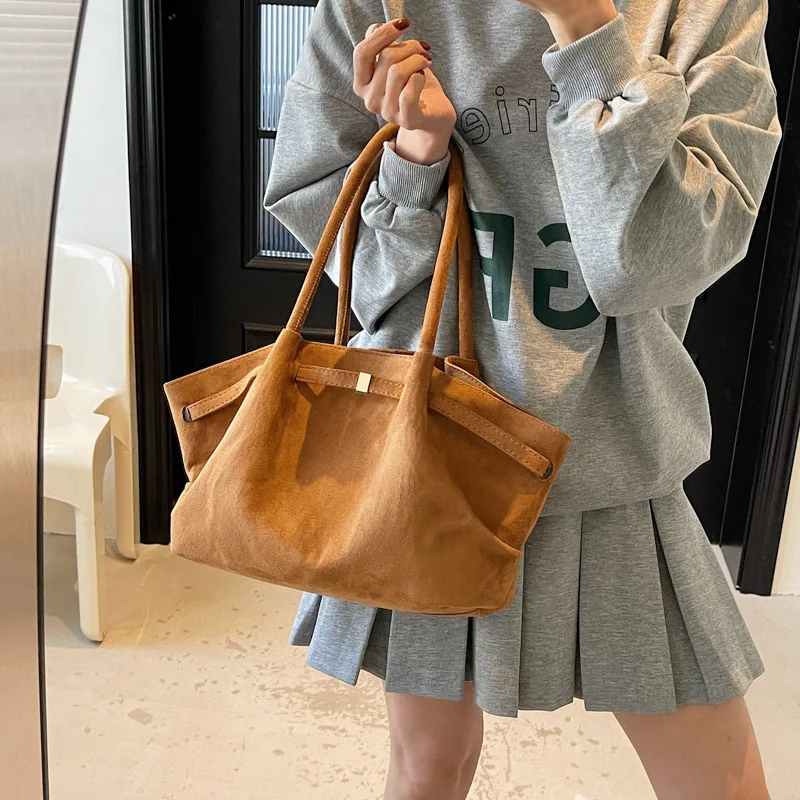 2025 Spring New! Women's Fashionable Vintage Suede Large - Capacity Matte Tote Bag - Ultra-Versatile, Portable Shoulder Wing Bag
2025 Spring New! Women's Fashionable Vintage Suede Large - Capacity Matte Tote Bag - Ultra-Versatile, Portable Shoulder Wing Bag