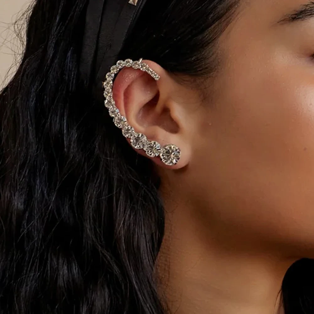CZ Rhinestone Ear Clip Earring C-shape No Piercing for Women Cartilage Cuff Brides Wedding Jewelry Luxury Fashion Gift 2025
CZ Rhinestone Ear Clip Earring C-shape No Piercing for Women Cartilage Cuff Brides Wedding Jewelry Luxury Fashion Gift 2025