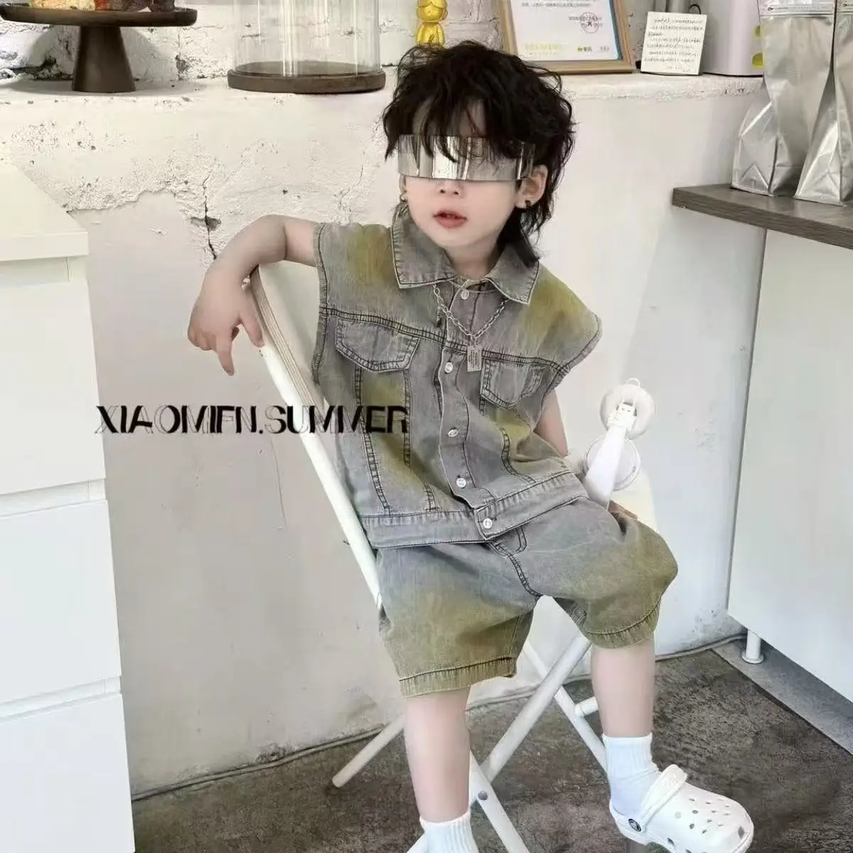 2026Boys Summer Outfit Fashionable Washed Soft Denim Vest Shorts Loose Two-Piece Set Child Clothing Trendy Casual Kids' Ensemble
2026Boys Summer Outfit Fashionable Washed Soft Denim Vest Shorts Loose Two-Piece Set Child Clothing Trendy Casual Kids' Ensemble