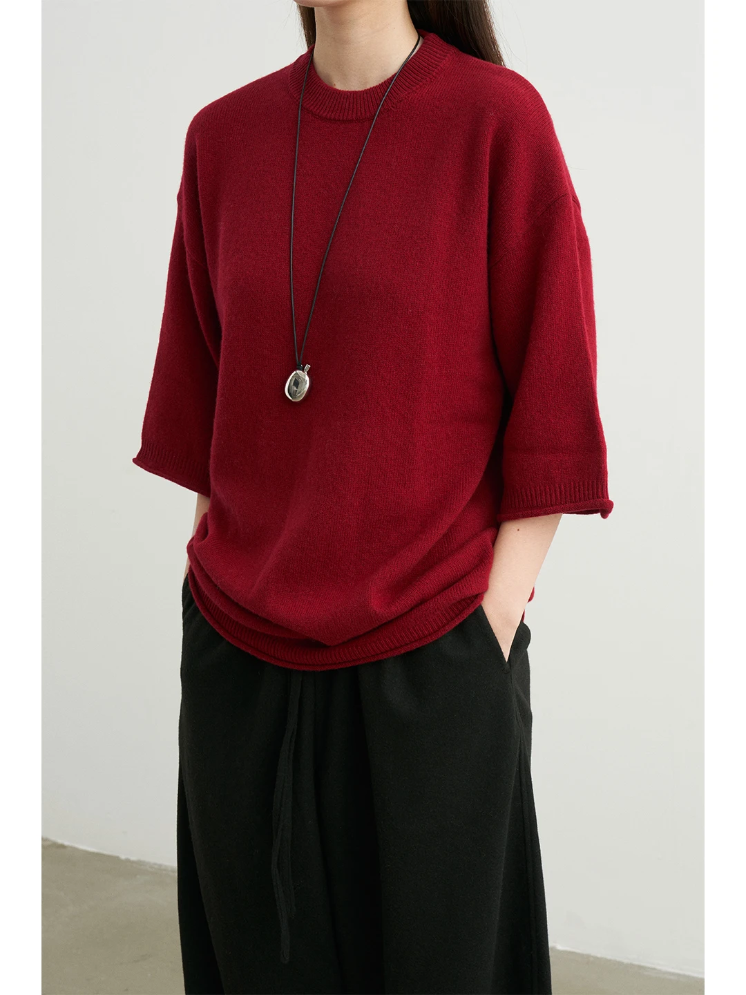 Новинка! Красный вязаный свитер Cisas Series из 100% шерсти для женщин, повседневный, свободного кроя, с круглым вырезом, для многослойных образов.
Новинка! Красный вязаный свитер Cisas Series из 100% шерсти для женщин, повседневный, свободного кроя, с круглым вырезом, для многослойных образов.