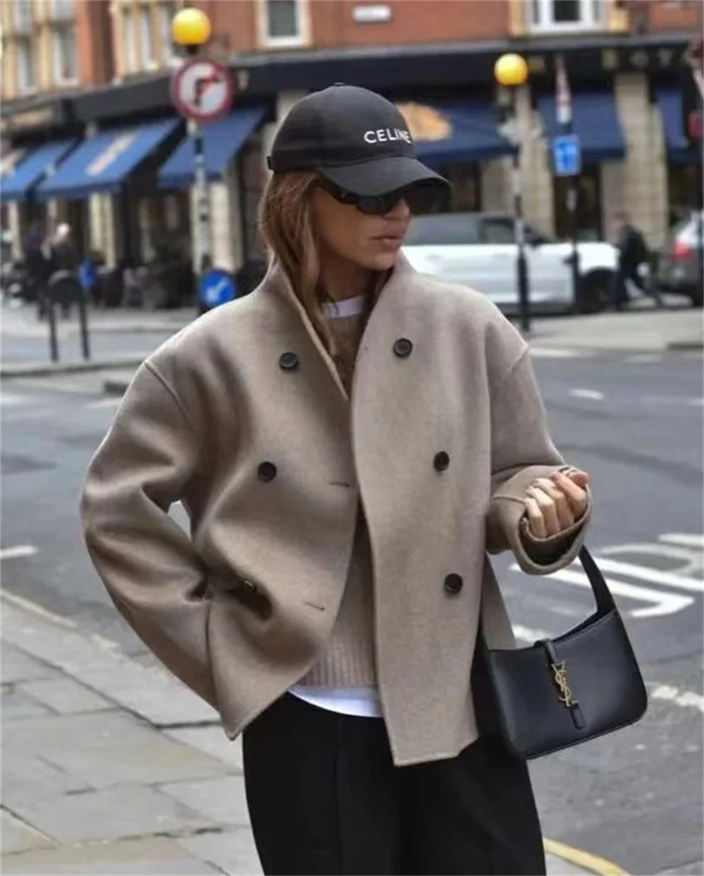 Double Breasted Lapel Woolen Blends Short Overcoat for Women Winter Long Sleeve Street Jacket Female 2023 Fashion Warm Outwear
Double Breasted Lapel Woolen Blends Short Overcoat for Women Winter Long Sleeve Street Jacket Female 2023 Fashion Warm Outwear