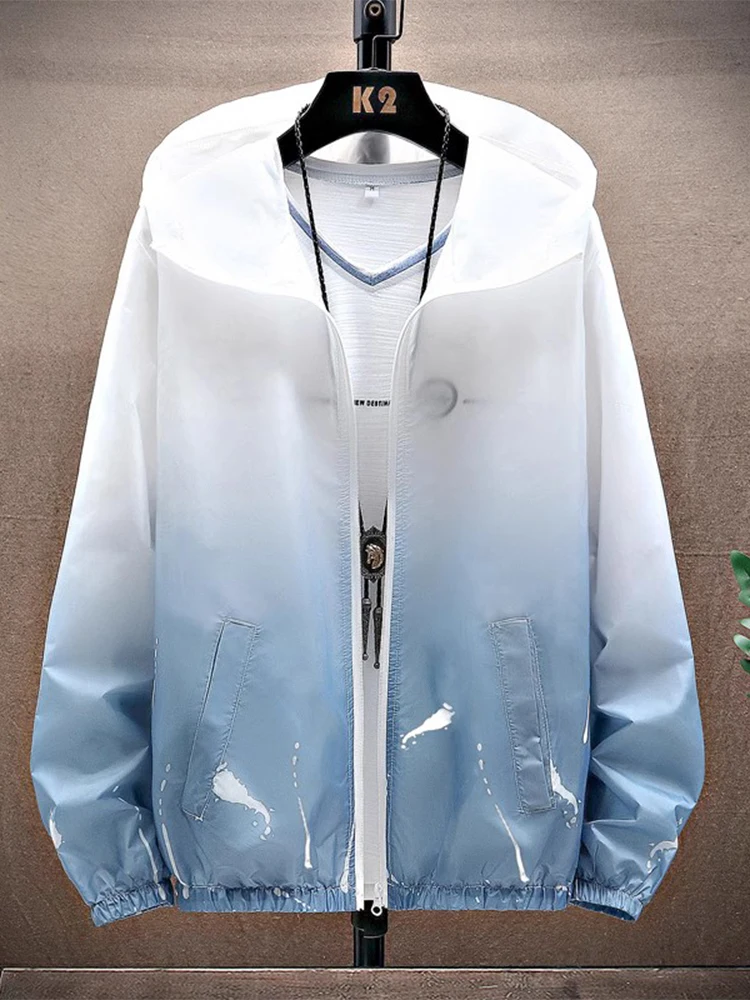 Мужская летняя ультратонкая дышащая модная солнцезащитная куртка из легкого полиэстера с длинными рукавами, капюшоном и застежкой-молнией
Мужская летняя ультратонкая дышащая модная солнцезащитная куртка из легкого полиэстера с длинными рукавами, капюшоном и застежкой-молнией