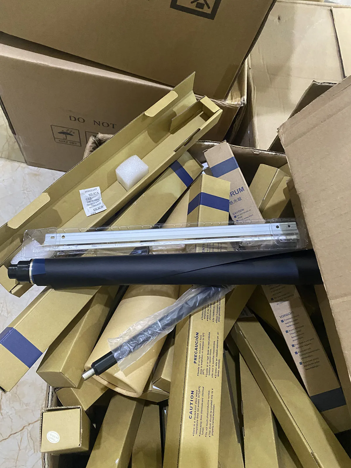 D869-2221 Зарядный ролик лезвия барабана OPC для RICOH MP 2554 2555 3054 3055 3554 3555 4054 4055 5054 5055 6054 6055 SP
D869-2221 Зарядный ролик лезвия барабана OPC для RICOH MP 2554 2555 3054 3055 3554 3555 4054 4055 5054 5055 6054 6055 SP