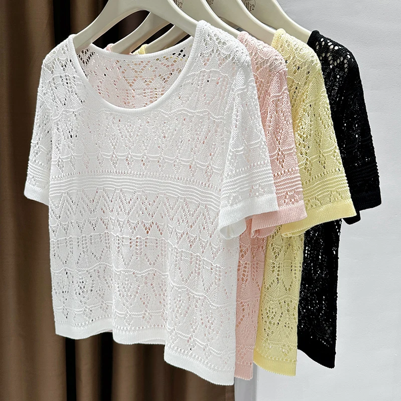 Pink short-sleeved sun protection blouse for women in summer, loose and slim, with suspender skirt, thin hollow knitted outer la
Pink short-sleeved sun protection blouse for women in summer, loose and slim, with suspender skirt, thin hollow knitted outer la