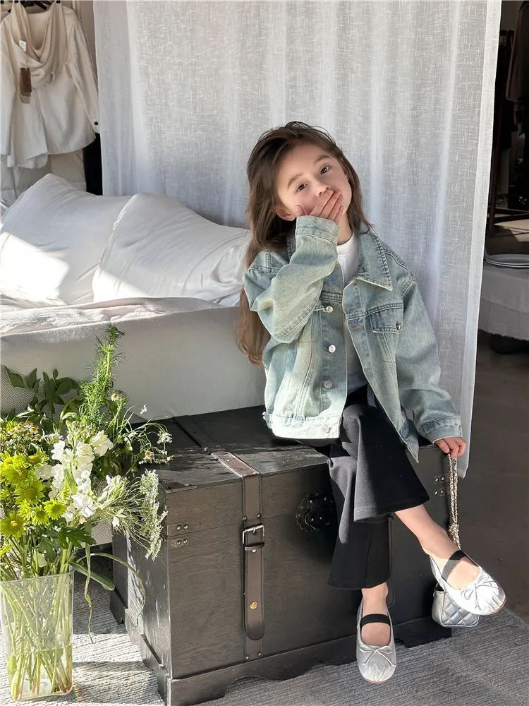 Korean Style Children's Casual Denim Jacket Spring Autumn New Loose Fashionable Girl's Jacket Baby Comfortable Outerwear
Korean Style Children's Casual Denim Jacket Spring Autumn New Loose Fashionable Girl's Jacket Baby Comfortable Outerwear