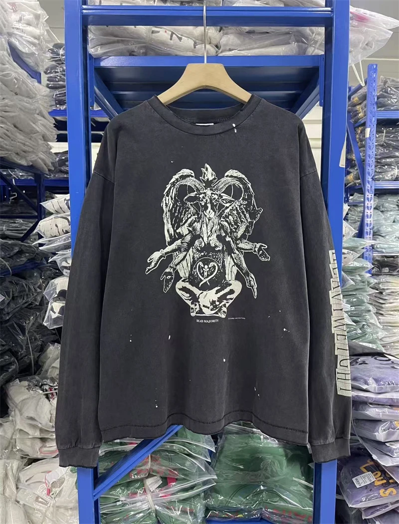 FW25 SAINT Ретро узор с принтом и круглым вырезом, винтажная футболка большого размера с длинным рукавом, японская свободная повседневная мужская футболка High Street 
FW25 SAINT Ретро узор с принтом и круглым вырезом, винтажная футболка большого размера с длинным рукавом, японская свободная повседневная мужская футболка High Street