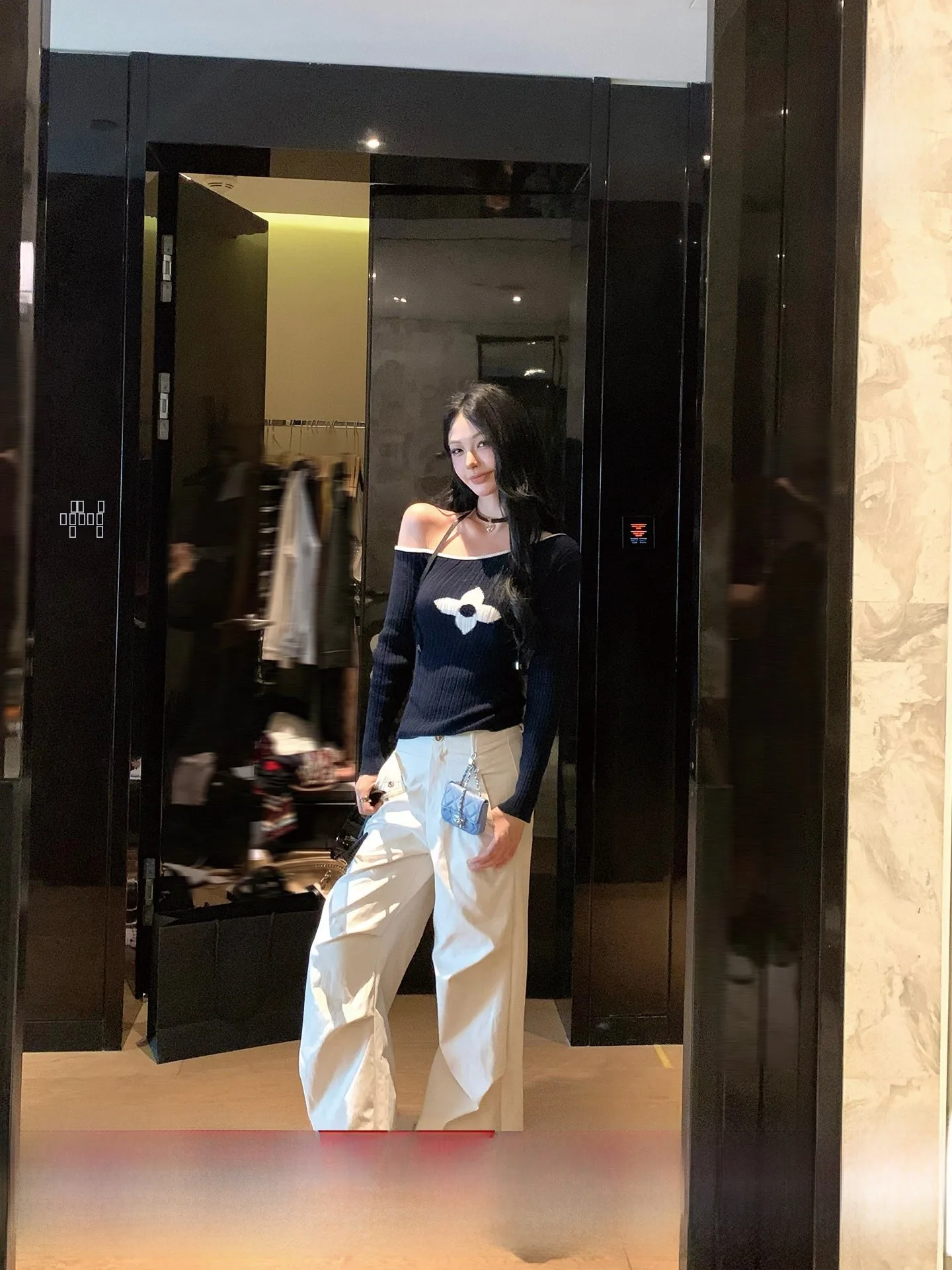 Женские повседневные брюки Okaaay American Sle Spicy Girl с высокой талией, широкими штанинами и длиной в пол, в стиле «солдатские брюки-парашюты»
Женские повседневные брюки Okaaay American Sle Spicy Girl с высокой талией, широкими штанинами и длиной в пол, в стиле «солдатские брюки-парашюты»