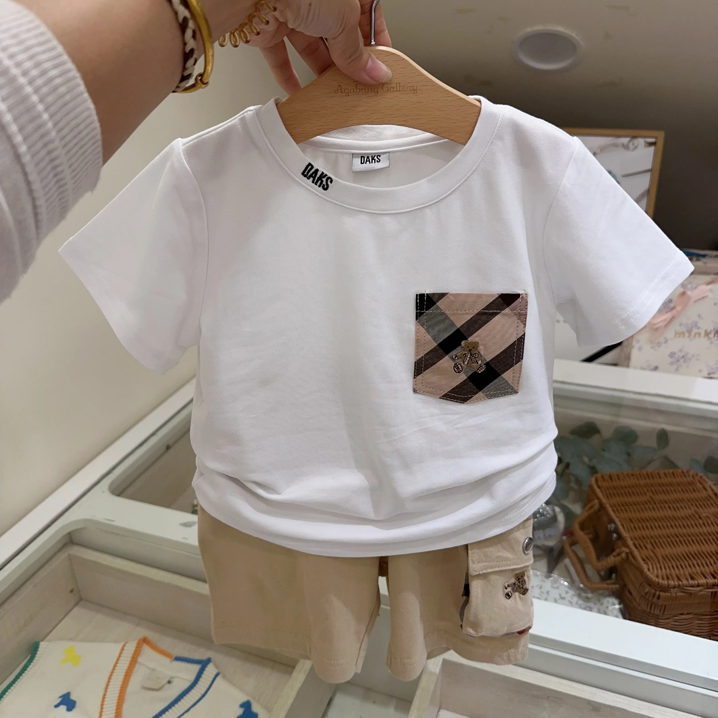Cotton Short Sleeve T-Shirt And Work Pants Set Comfortable Patchwork Children's Clothing for Boys And Girls in Summer
Cotton Short Sleeve T-Shirt And Work Pants Set Comfortable Patchwork Children's Clothing for Boys And Girls in Summer