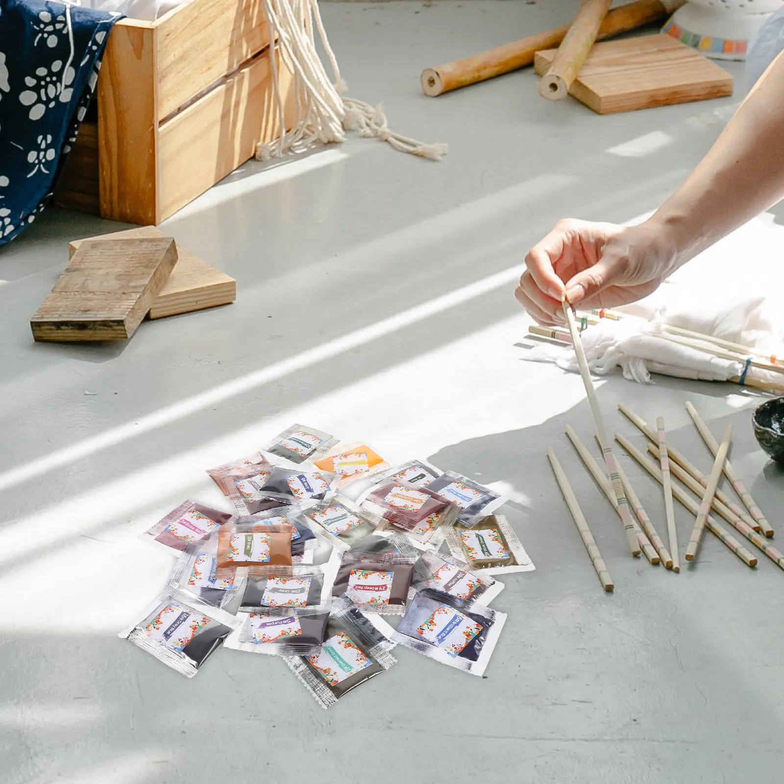 26Pcs Tie Dye Powder Bright Multicolor Fabric Dyeing Powder DIY Kit for Kids Adults Creative Textile Pigment Party Supplies
26Pcs Tie Dye Powder Bright Multicolor Fabric Dyeing Powder DIY Kit for Kids Adults Creative Textile Pigment Party Supplies