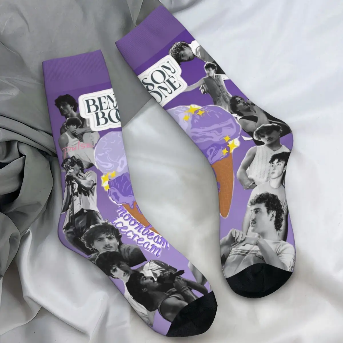 Benson Boone, чулки для американской певицы, мужские носки, забавные носки высокого качества, осенние уличные противоскользящие носки на заказ, подарок
Benson Boone, чулки для американской певицы, мужские носки, забавные носки высокого качества, осенние уличные противоскользящие носки на заказ, подарок
