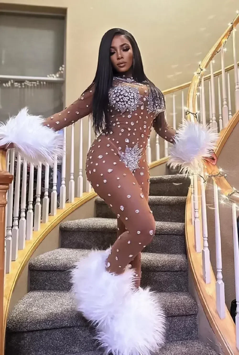 Luxury Rhinestone Feather Stretch Jumpsuit Nightclub Performance Dancer Stage Costume Sexy Mesh Long Sleeve Women's Outfit
Luxury Rhinestone Feather Stretch Jumpsuit Nightclub Performance Dancer Stage Costume Sexy Mesh Long Sleeve Women's Outfit