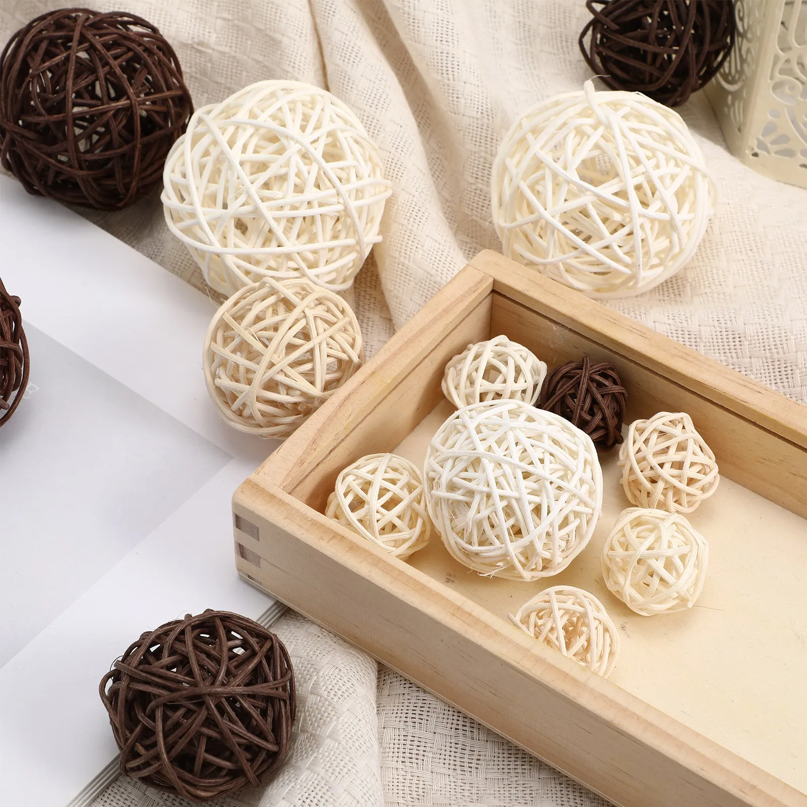 24 Pcs Vine Balls Premium Material DIY Ornaments Home Office Cafe Decor Christmas Tree Hanging Decorations Holiday Gifts 
24 Pcs Vine Balls Premium Material DIY Ornaments Home Office Cafe Decor Christmas Tree Hanging Decorations Holiday Gifts