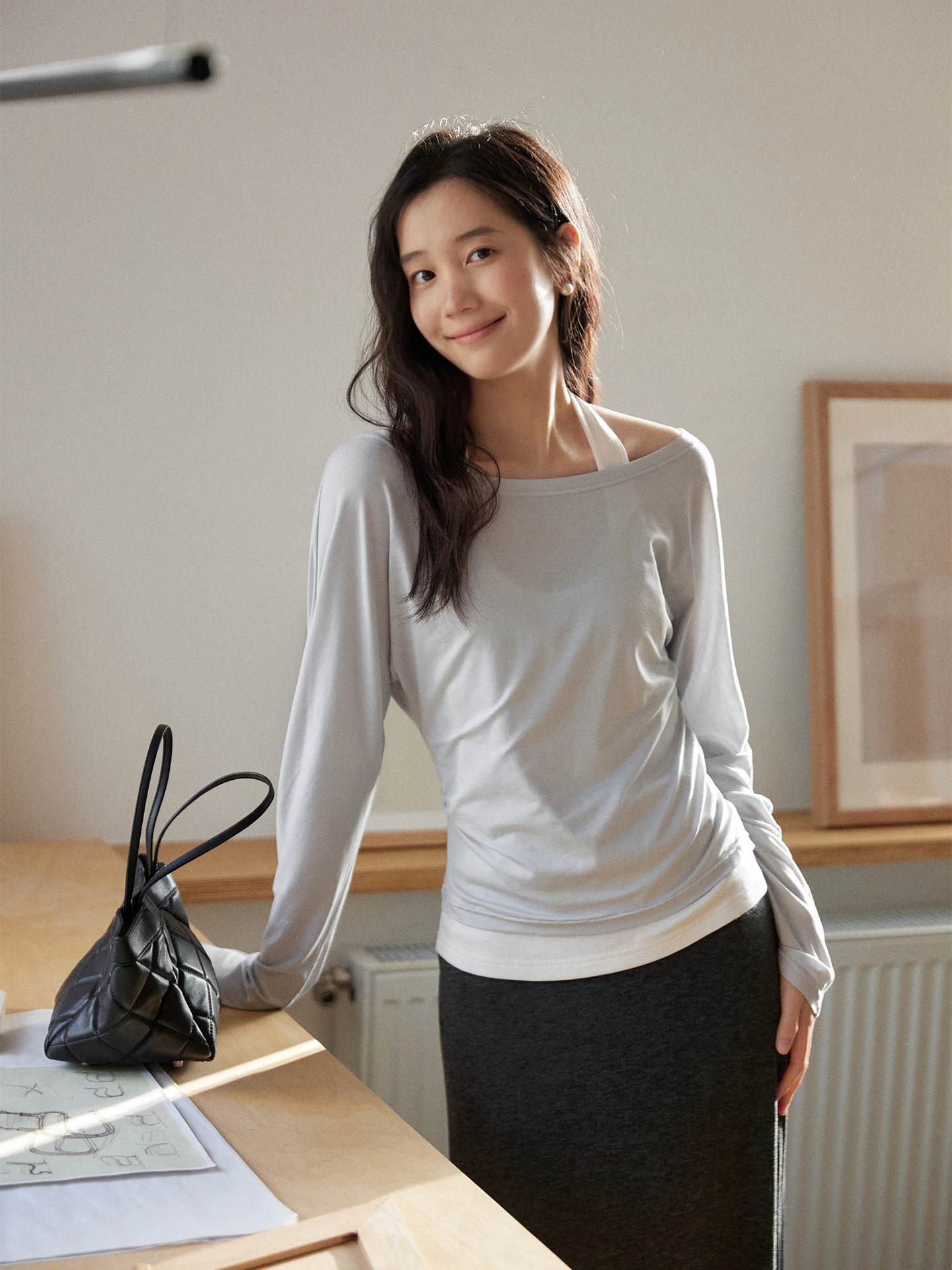 Женская футболка MIXABO Gentle Sle Long Sleeve с эффектом двухслойности, драпировкой и открытыми плечами, имитация двух частей, весенняя коллекция
Женская футболка MIXABO Gentle Sle Long Sleeve с эффектом двухслойности, драпировкой и открытыми плечами, имитация двух частей, весенняя коллекция