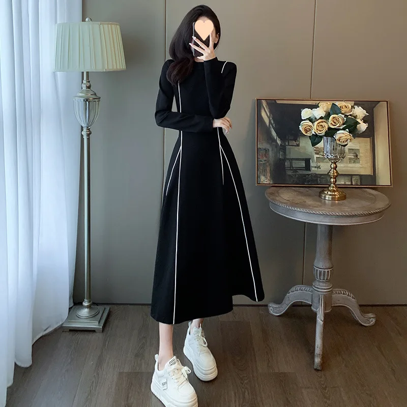 Hepburn Wind Black Long Dress Women's Spring Clothes2025New High-Grade Elegant Slimming French Dress
Hepburn Wind Black Long Dress Women's Spring Clothes2025New High-Grade Elegant Slimming French Dress