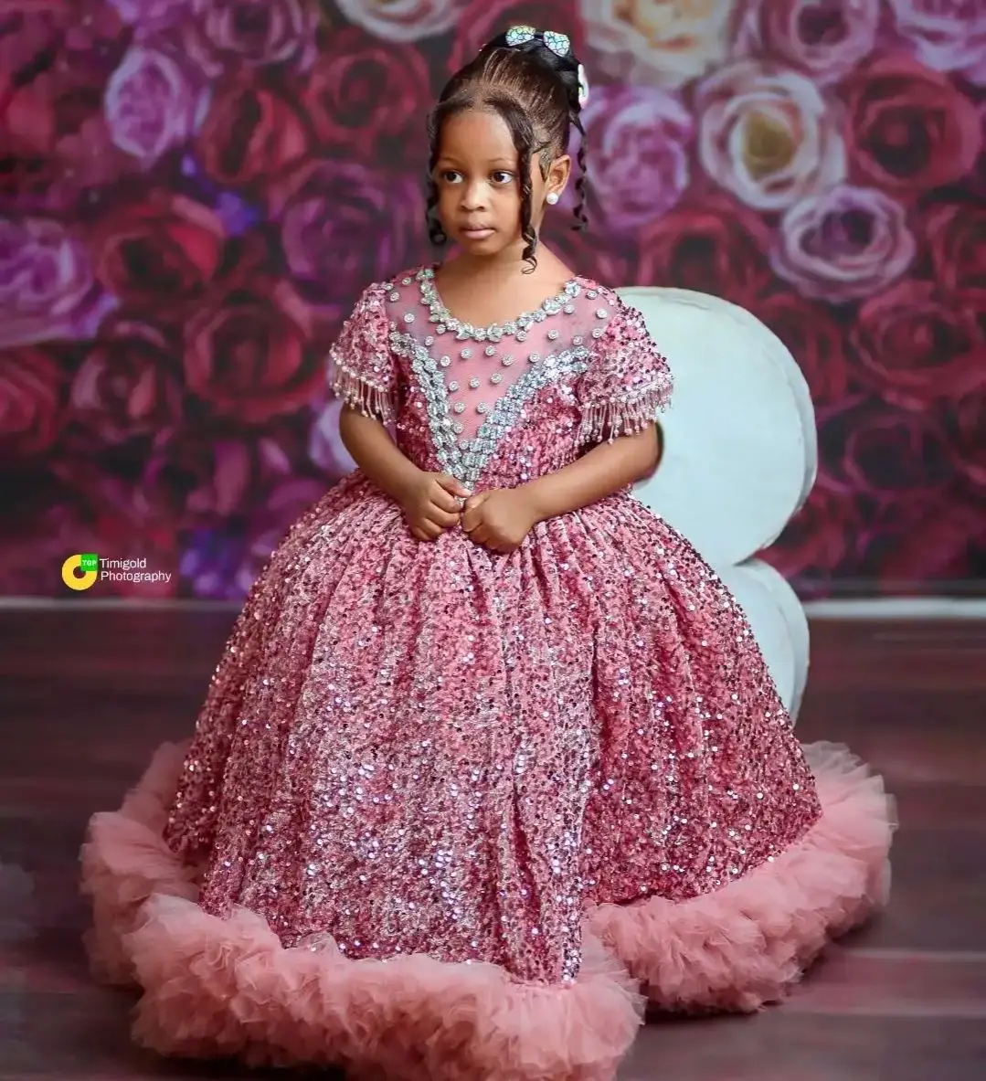 Rose Gold Sequined Flower Girl Dress For Wedding Crystal Ball Gown Ruffles Toddle Girl Baby Birthday Party Gowns Customized
Rose Gold Sequined Flower Girl Dress For Wedding Crystal Ball Gown Ruffles Toddle Girl Baby Birthday Party Gowns Customized