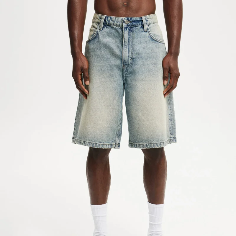 Casual Men's Knee Length Denim Shorts Fashion High Waist Loose Fit Baggy Jean Shorts for Summer Daily Streetwear
Casual Men's Knee Length Denim Shorts Fashion High Waist Loose Fit Baggy Jean Shorts for Summer Daily Streetwear