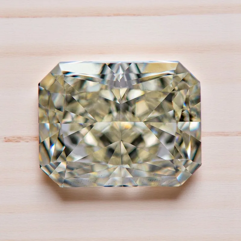 Wholesale Cubic Zirconia Crushed Ice Cut No Certificate Rectangle Shape Light Yellow Color Charms Beads for Diy Jewelry Material
Wholesale Cubic Zirconia Crushed Ice Cut No Certificate Rectangle Shape Light Yellow Color Charms Beads for Diy Jewelry Material