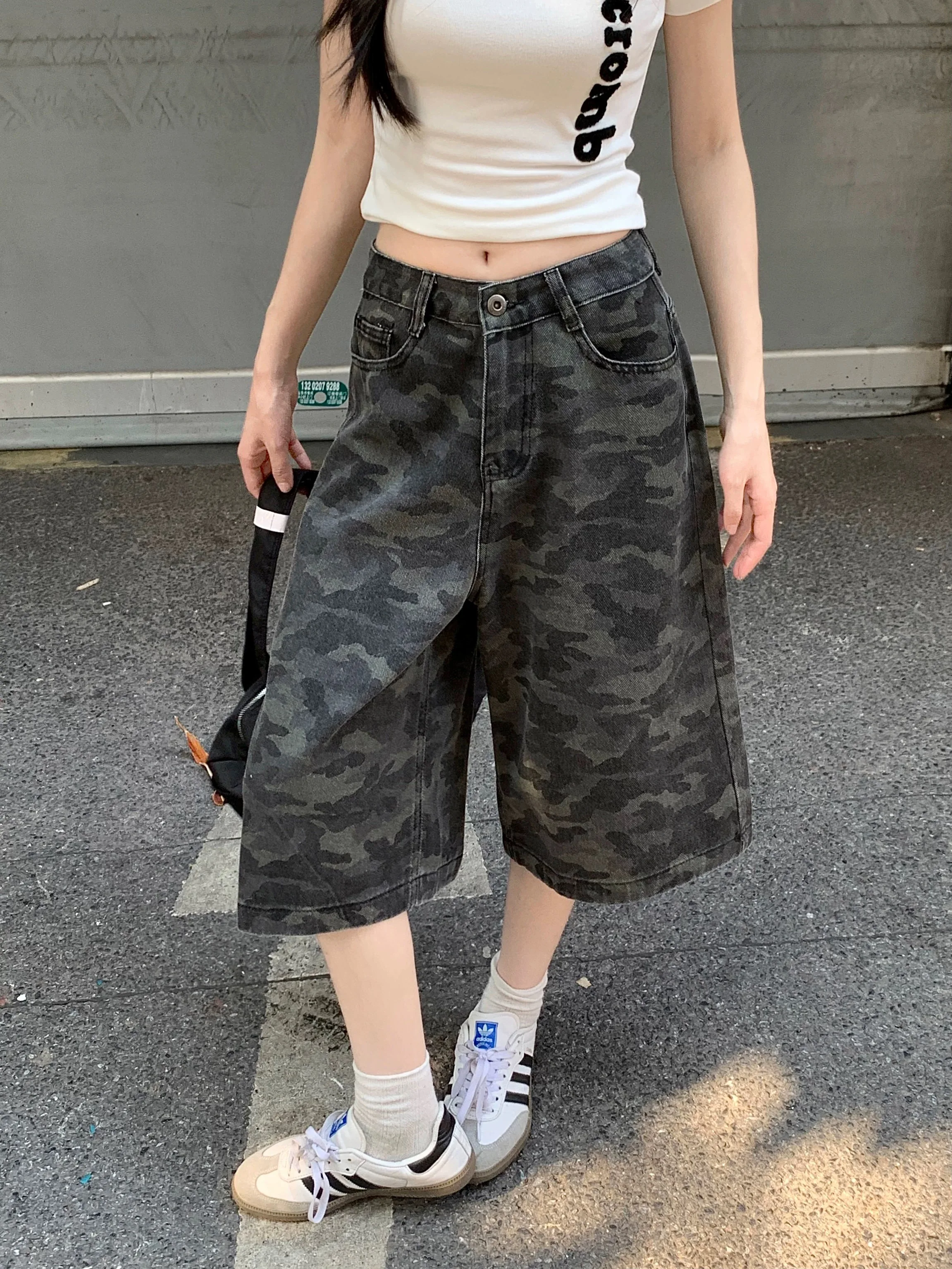 Y2K American Retro Summer High Waist Woman Jeans Fashion Loose Slim Casual Women Jeans Simple Basic Chicly Cropped Pants Female
Y2K American Retro Summer High Waist Woman Jeans Fashion Loose Slim Casual Women Jeans Simple Basic Chicly Cropped Pants Female