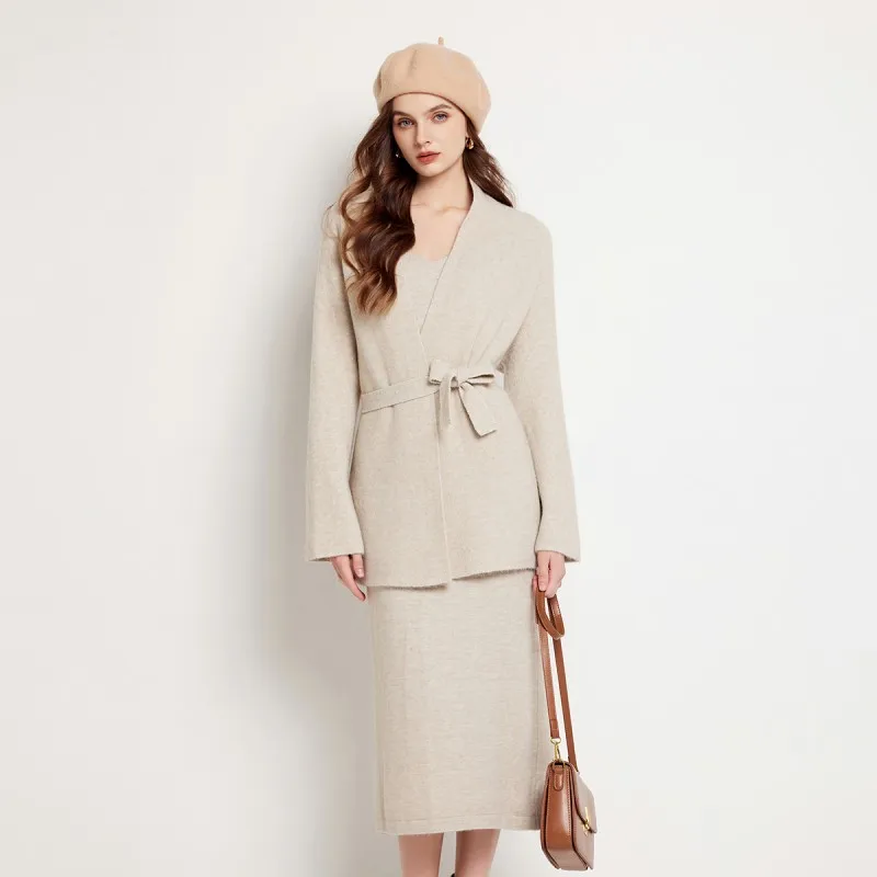 Advanced Knitted Two Piece Women'S Autumn/Winter Fashion Rabbit Velvet Tank Top Dress With Strap Loose Coat
Advanced Knitted Two Piece Women'S Autumn/Winter Fashion Rabbit Velvet Tank Top Dress With Strap Loose Coat